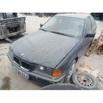 bmw serie 3 berlina (e36) del año 2000