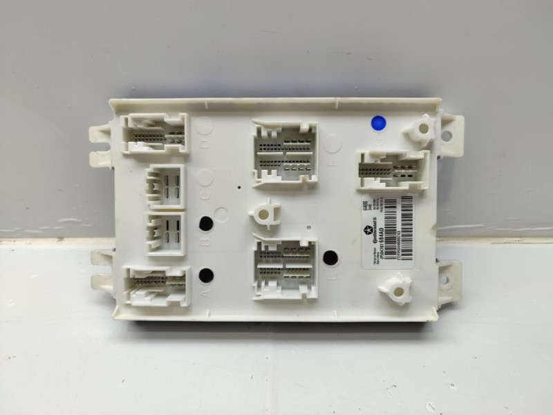 Recambio de modulo electronico para maserati levante diesel referencia OEM IAM 04787684AD  