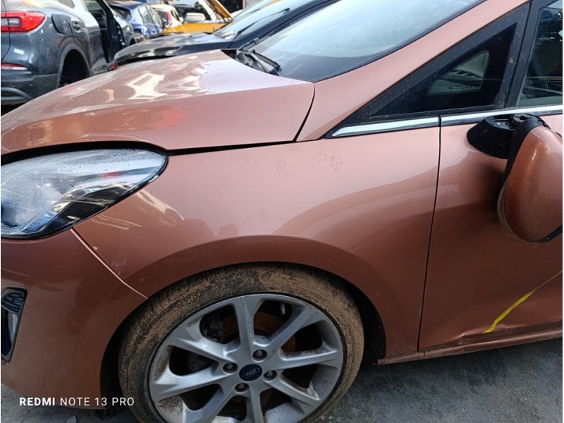 Recambio de aleta delantera izquierda para ford fiesta (ce1) cool&connect referencia OEM IAM 2400943  