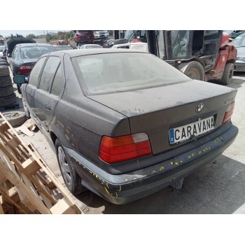 bmw serie 3 berlina (e36) del año 2000