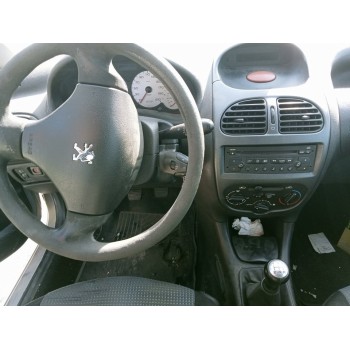 peugeot 206 berlina del año 2003