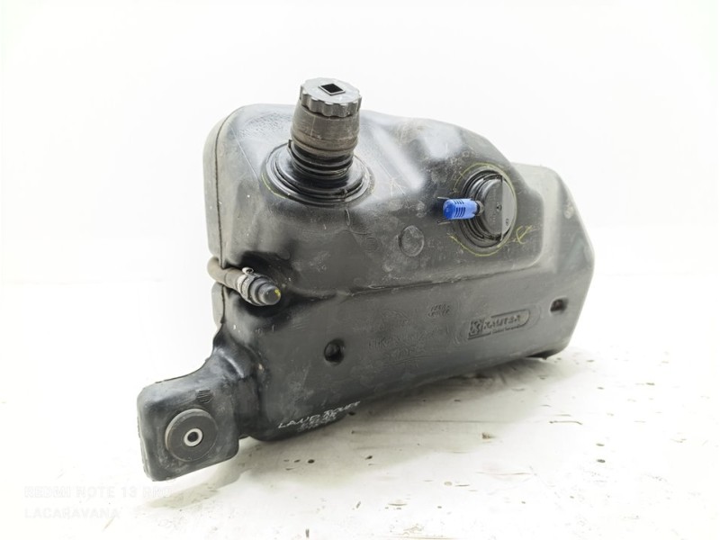 Recambio de deposito adblue para land rover range rover velar velar referencia OEM IAM HK835J228AE  