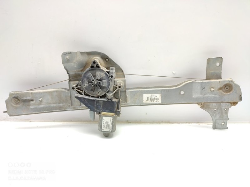 Recambio de elevalunas delantero derecho para peugeot 208 access referencia OEM IAM 9673154380  