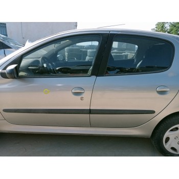 peugeot 206 berlina del año 2003