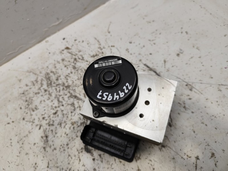 Recambio de abs para volvo s60 berlina 2.4 d referencia OEM IAM P30643979  