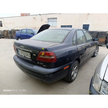 volvo s40 berlina del año 2001