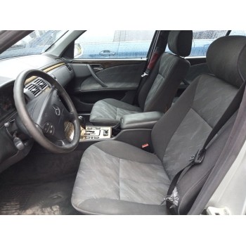 mercedes-benz clase e (w210) berlina diesel del año 2000