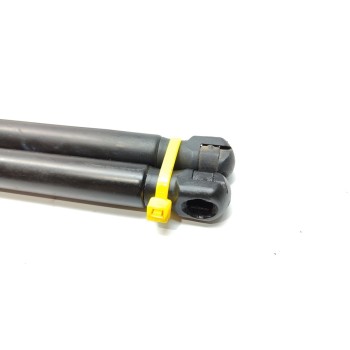 Recambio de amortiguadores capo para maserati levante diesel referencia OEM IAM 06700335130  