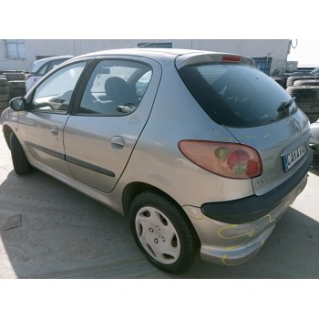 peugeot 206 berlina del año 2003