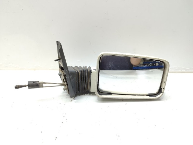 Recambio de retrovisor derecho para peugeot 309 gld referencia OEM IAM 12003020  