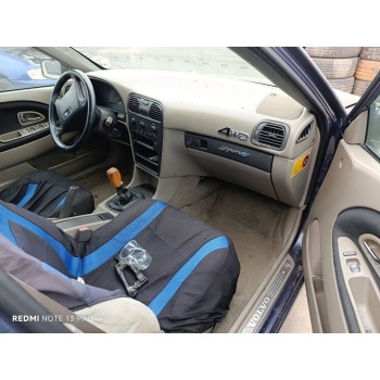 volvo s40 berlina del año 2001