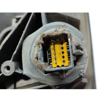 Recambio de retrovisor izquierdo para renault megane ii classic berlina dynamique referencia OEM IAM 8200219925  