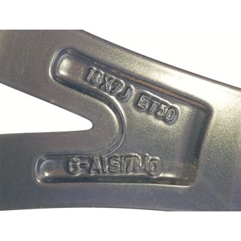 Recambio de llanta para toyota yaris cross hybrid awd-i premiere edition referencia OEM IAM 426110DK80  