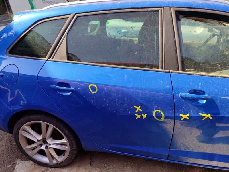 Recambio de puerta trasera derecha para seat ibiza st (6j8) sport referencia OEM IAM 6J8833056  