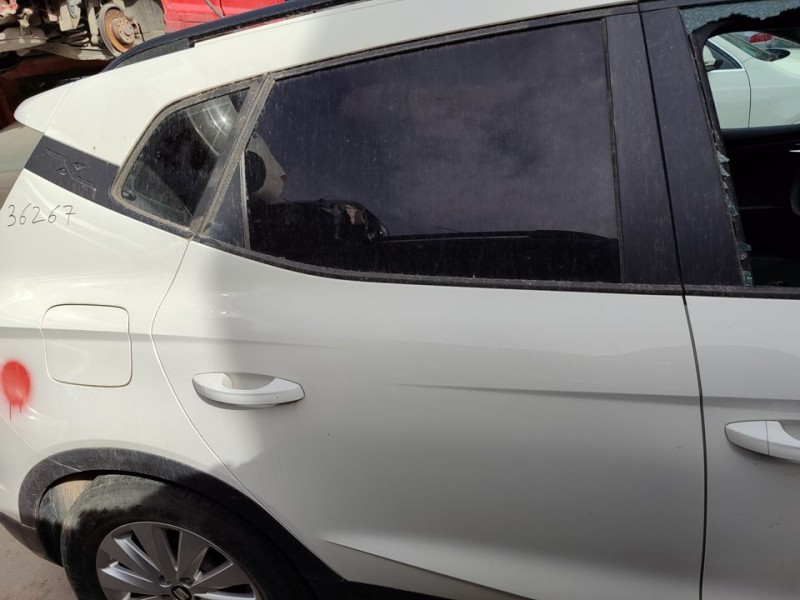 Recambio de puerta trasera derecha para seat arona style referencia OEM IAM 6F9833052B  