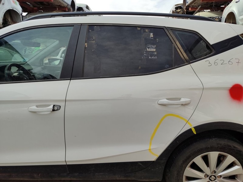 Recambio de puerta trasera izquierda para seat arona style referencia OEM IAM 6F9833051B  