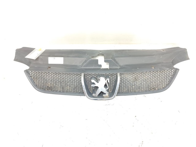Recambio de rejilla delantera para peugeot 406 berlina (s1/s2) referencia OEM IAM 9631250277  