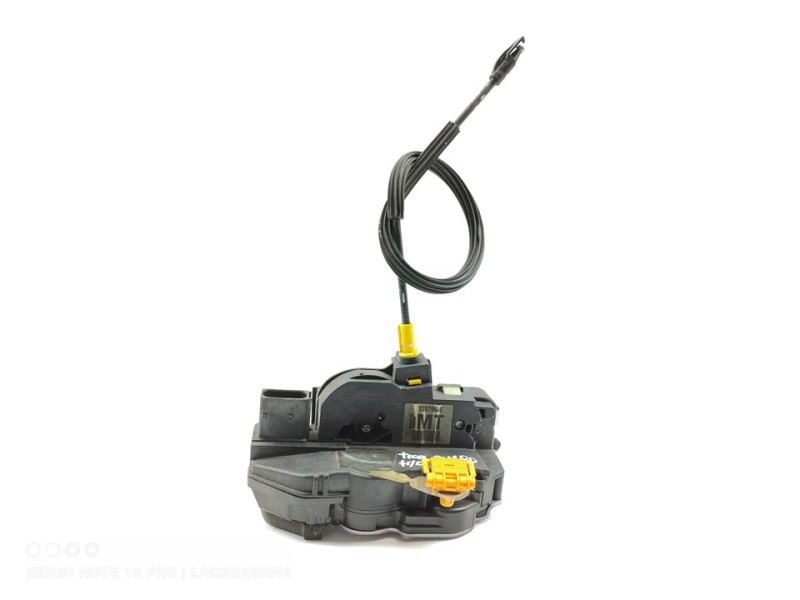Recambio de cerradura puerta trasera derecha para chevrolet trax lt referencia OEM IAM 13579546  
