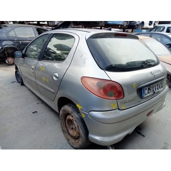 peugeot 206 berlina del año 2005