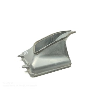 Recambio de moldura para maserati levante diesel referencia OEM IAM 670032141  