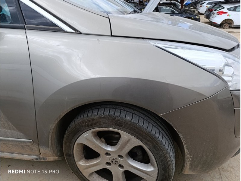 Recambio de aleta delantera derecha para peugeot 3008 allure referencia OEM IAM 7841Z1  