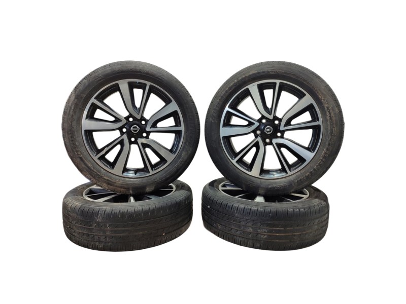 Recambio de juego llantas para nissan x-trail (t32) acenta referencia OEM IAM 4CB3AMB95  