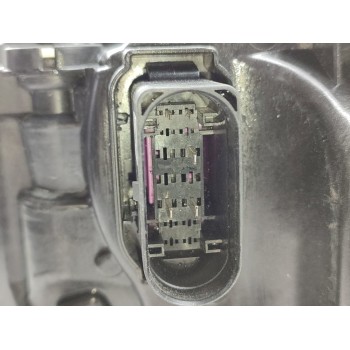 Recambio de faro derecho para volvo xc 40 core 2wd referencia OEM IAM 32404666  