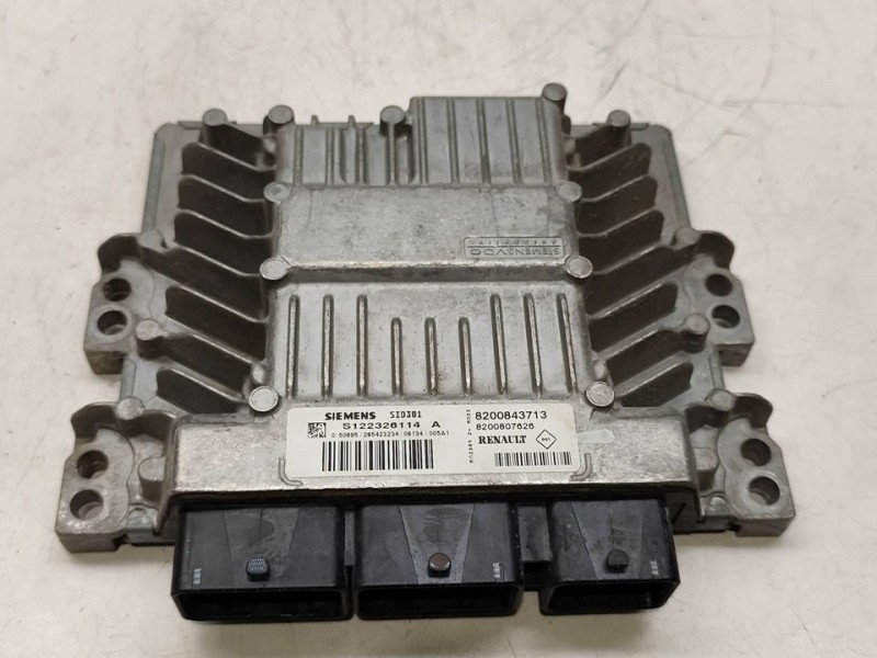 Recambio de centralita motor uce para renault scenic ii authentique referencia OEM IAM 8200843713  