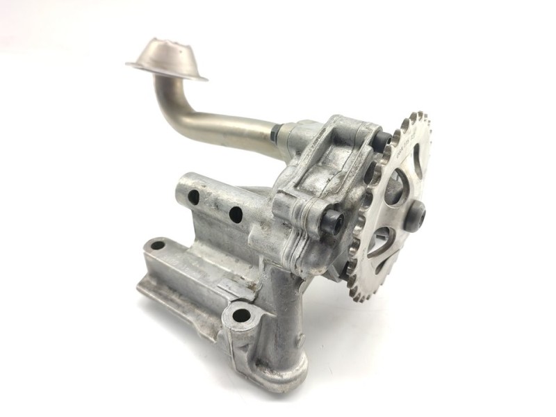 Recambio de bomba aceite para seat ibiza (6k1) sport referencia OEM IAM 06A115105B  