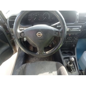 opel zafira a del año 2000