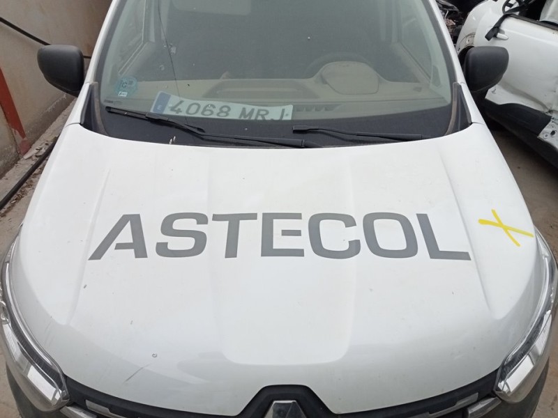 Recambio de capo para renault express basis referencia OEM IAM 651004023R  