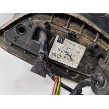 Recambio de retrovisor izquierdo para citroën c4 picasso sx referencia OEM IAM 96819905XT  