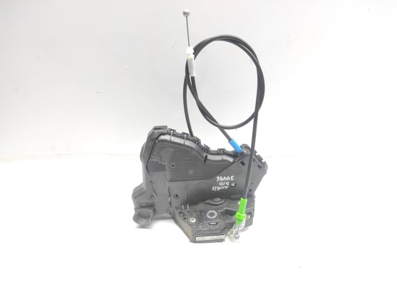 Recambio de cerradura puerta delantera derecha para toyota auris hybrid business referencia OEM IAM 6903005131  