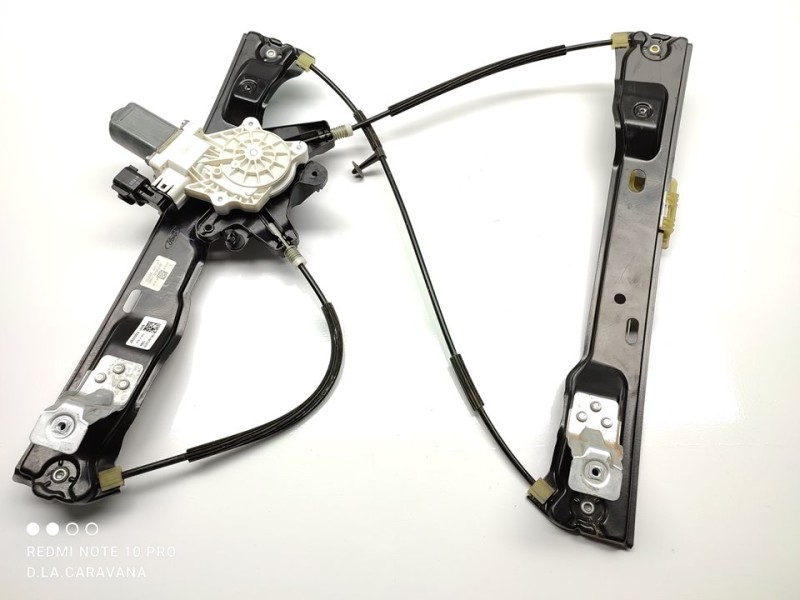 Recambio de elevalunas delantero derecho para ford focus lim. black&red referencia OEM IAM BM51A23200BF  