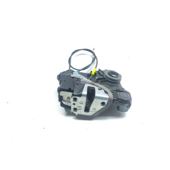 Recambio de cerradura puerta delantera derecha para toyota auris hybrid business referencia OEM IAM 6903005131  