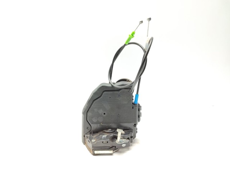 Recambio de cerradura puerta trasera derecha para toyota auris hybrid business referencia OEM IAM 6905005051  