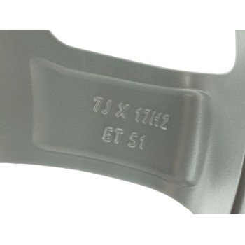 Recambio de llanta para hyundai tucson essence 2wd referencia OEM IAM 52910D7220  