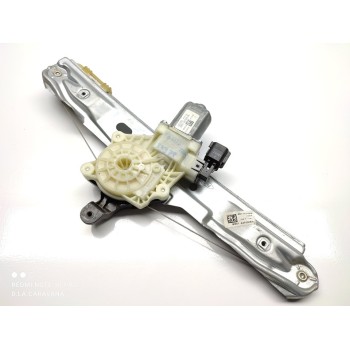 ELEVALUNAS TRASERO DERECHO BM51A27000BE 