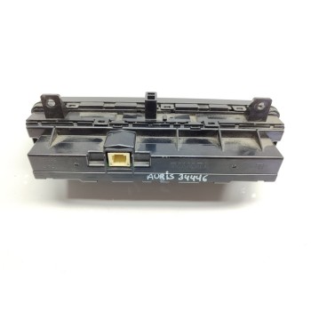 Recambio de mando climatizador para toyota auris hybrid business referencia OEM IAM 5590002C60  