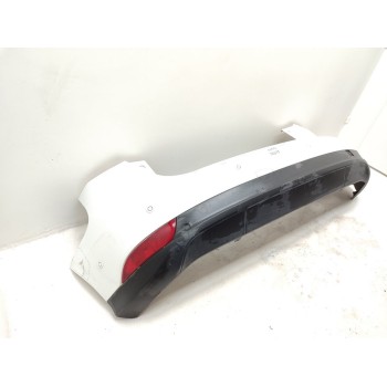 Recambio de paragolpes trasero para ford focus lim. black&red referencia OEM IAM 1877243  