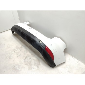 Recambio de paragolpes trasero para ford focus lim. black&red referencia OEM IAM 1877243  