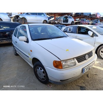 volkswagen polo berlina (6n1) del año 1996