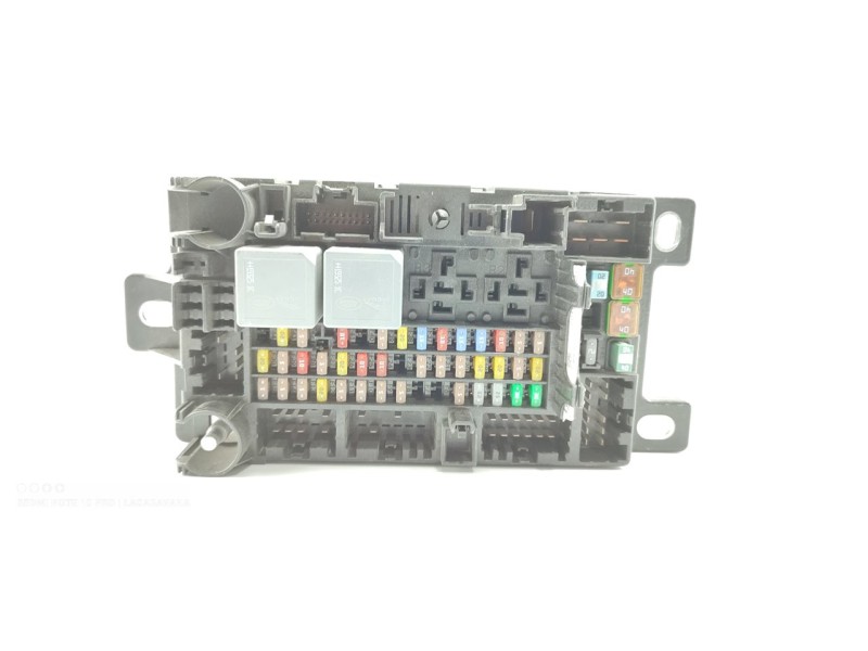 Recambio de caja reles / fusibles para land rover range rover evoque evoque hse referencia OEM IAM K8D214A073BE  