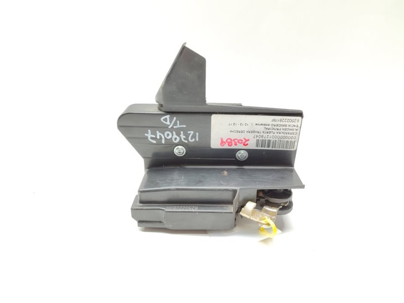 Recambio de cerradura puerta trasera derecha para dacia sandero ambiance referencia OEM IAM 825022281R  