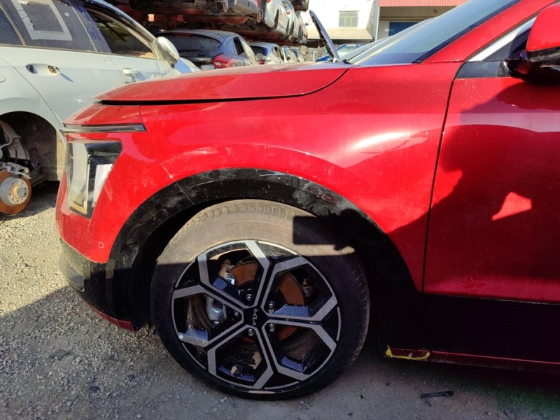 Recambio de aleta delantera izquierda para kia niro (sg2) hybrid drive referencia OEM IAM 66311AT000  