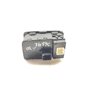 Recambio de interruptor para hyundai i20 classic referencia OEM IAM 93300C8000  