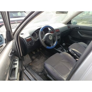 volkswagen golf iv berlina (1j1) del año 2002