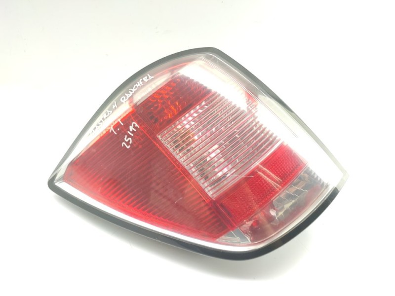 Recambio de piloto trasero izquierdo para opel astra h ber. cosmo referencia OEM IAM 13223675  