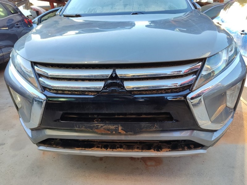 Recambio de paragolpes delantero para mitsubishi eclipse cross spirit 2wd referencia OEM IAM 6400J506  