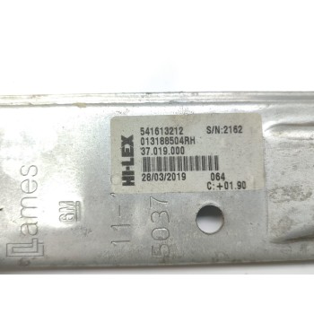 Recambio de elevalunas trasero derecho para opel corsa e selective referencia OEM IAM 13188504  